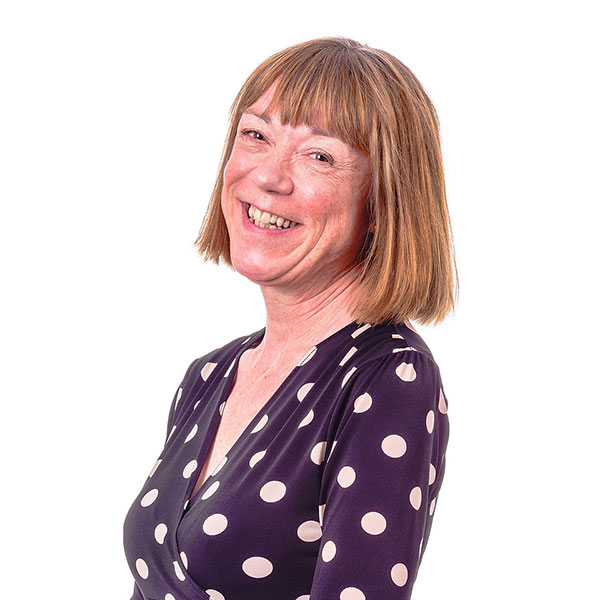 Liz
													Tully