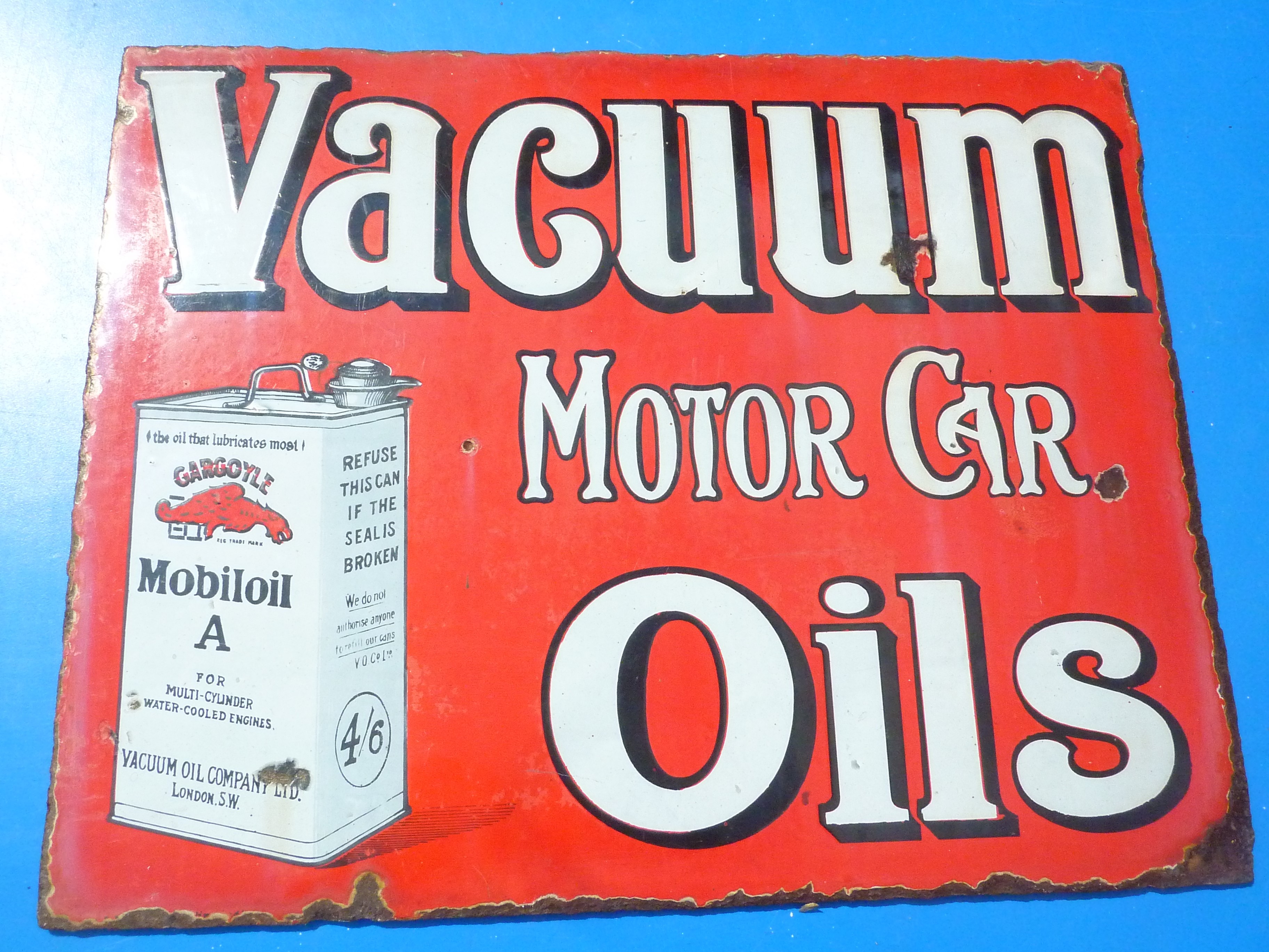Vacuum sign sold for £480